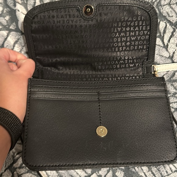 Kate Spade ♠️ black and white crossbody. - Picture 3 of 4
